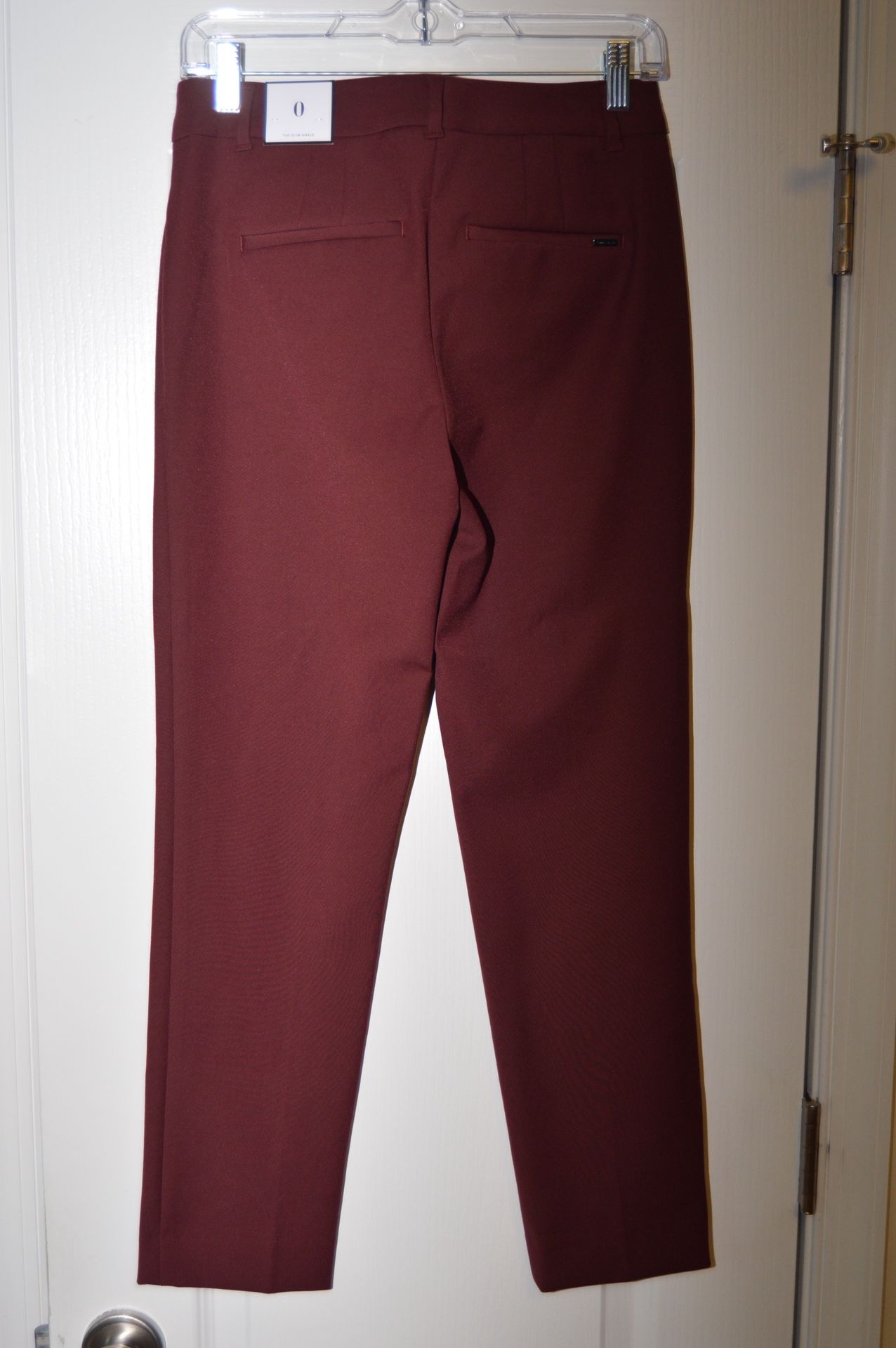 White House Black Market Wine/Burgundy Slim Ankle Pants Size 0