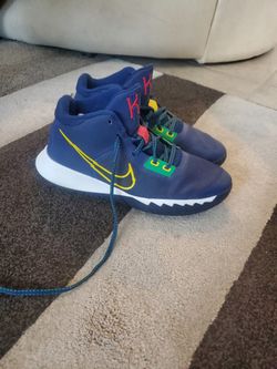 Nike Kyrie 