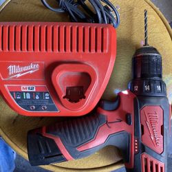 Milwaukee Drill Set
