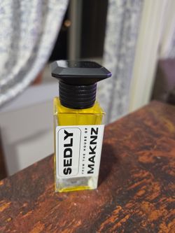 Sedly by Maknz Fragrance Bottle