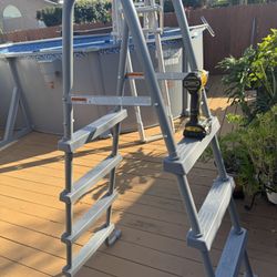Pool ladder New