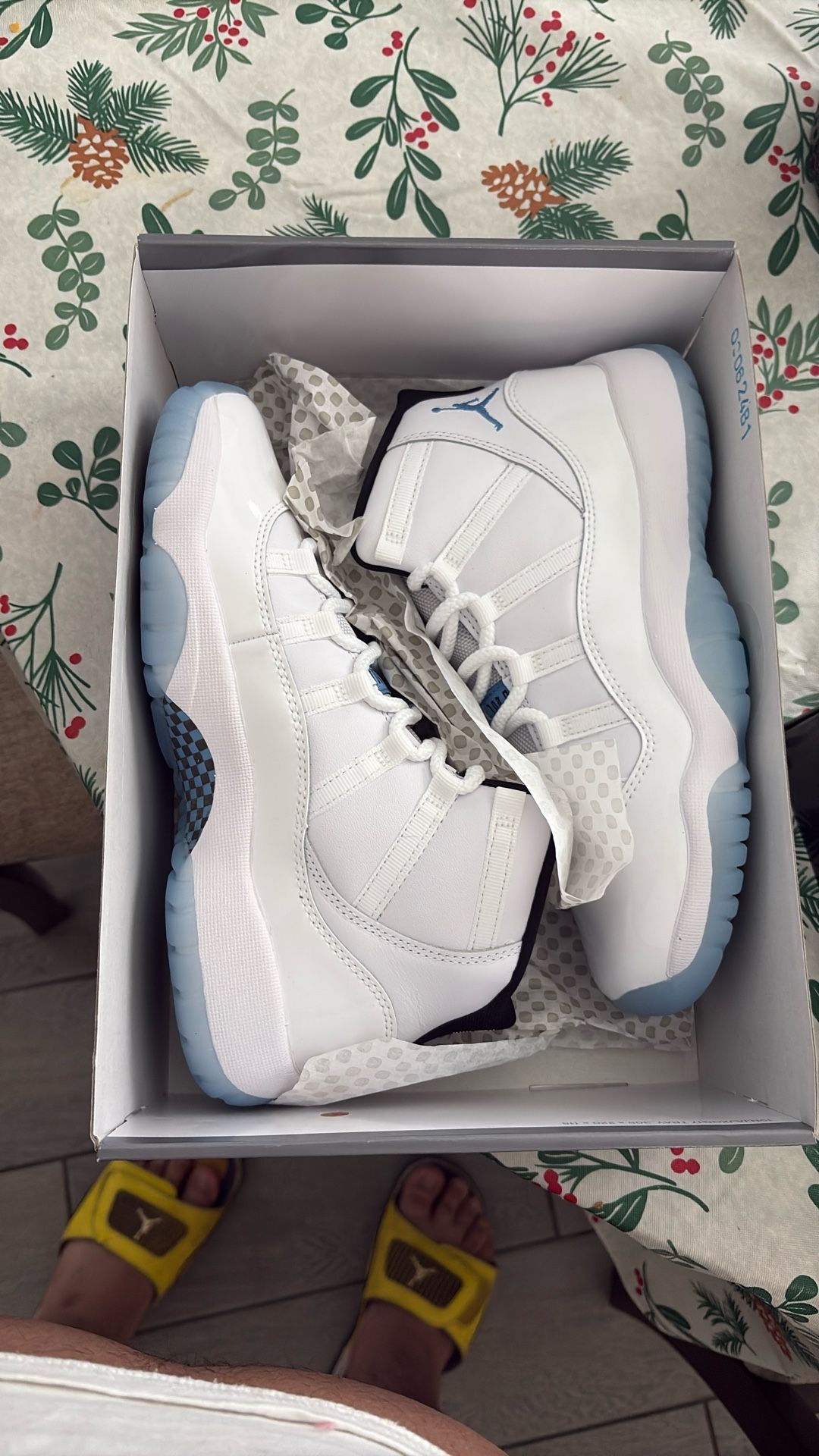 Jordan Retro 11 Legend Blue 