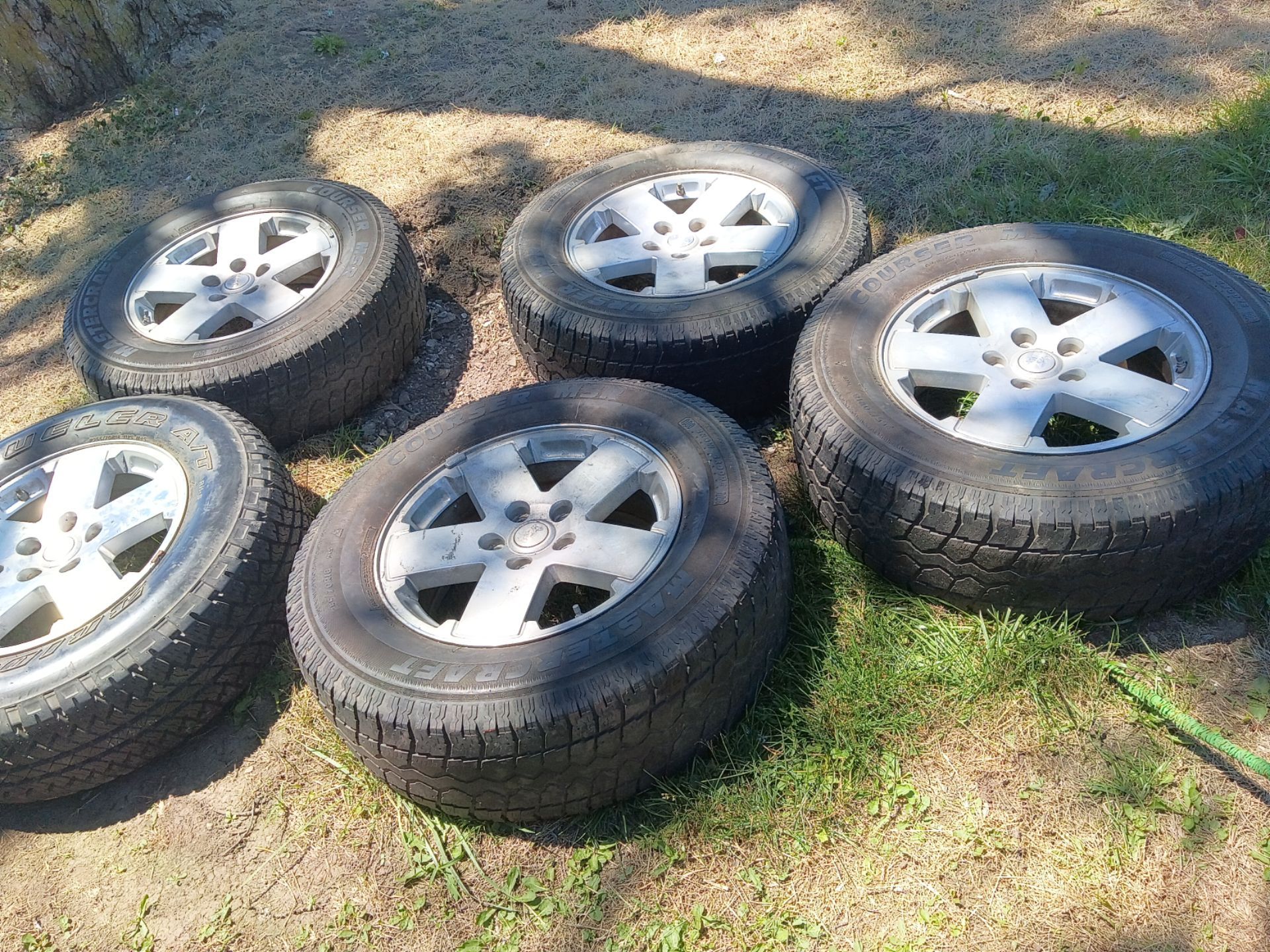Set of 4 Mastercraft courser msr and 1 Bridgestone