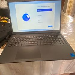 Dell Latitude 3520 Laptop