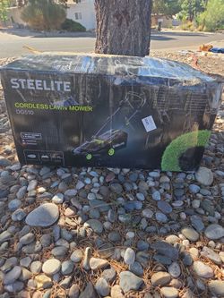 Steelite cordless lawnmower