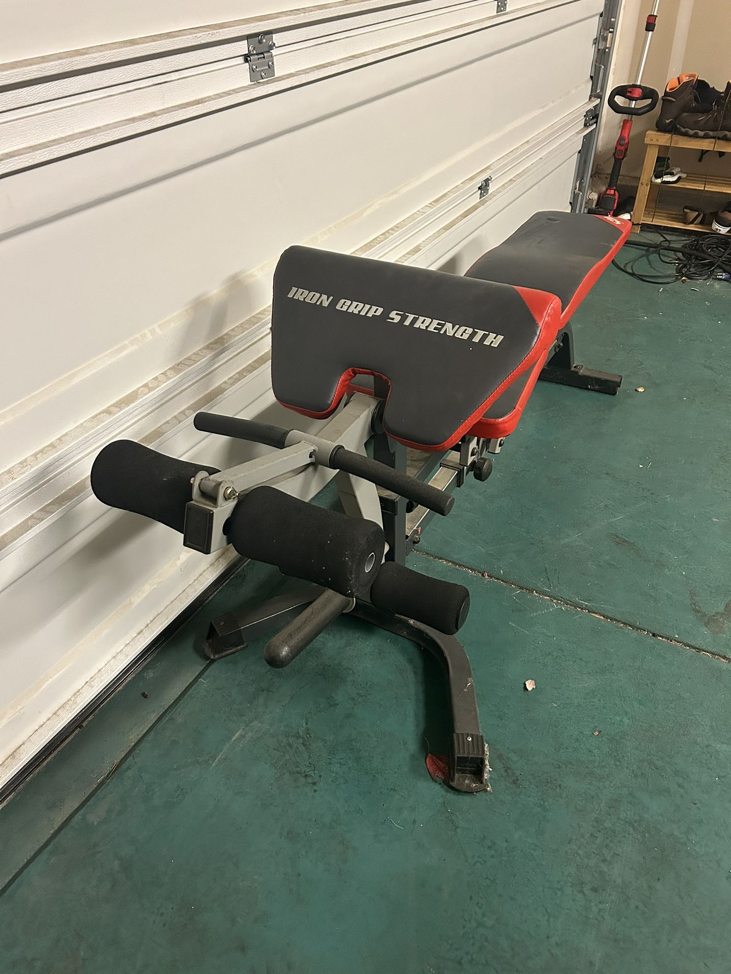 Adjustable Workout Bench (Delivery Available)
