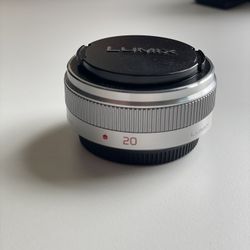 Panasonic Lumix G 20mm f/1.7 Aspherical Lens for Micro Four Thirds, Silver