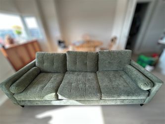 BRAND NEW Havetrys sofa