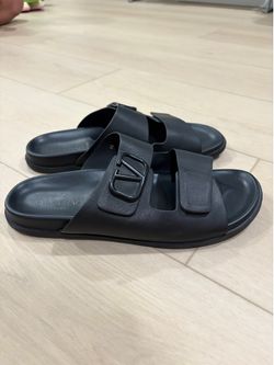 Men’s Valentino slides. Size 10