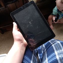 Tablet For Sale Just Needs New Screen