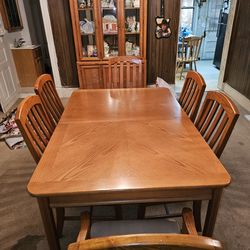 Bassett Dining Room Table and China Cabinet