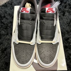 Nike Travis Scott Reverse Mocha