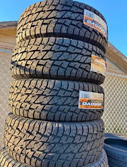 275/70/16 Arroyo vendo un set de llantas nuevas con 50,000 millas de garantía ✅🤩I am selling a set of new tires with a 50,000 mile warranty ✅