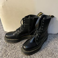 Doc Martens - Jadon Boot Smooth Leather Platforms Size 11