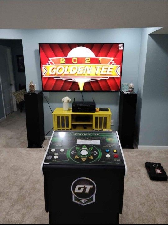 2021 Golden Tee pedestal