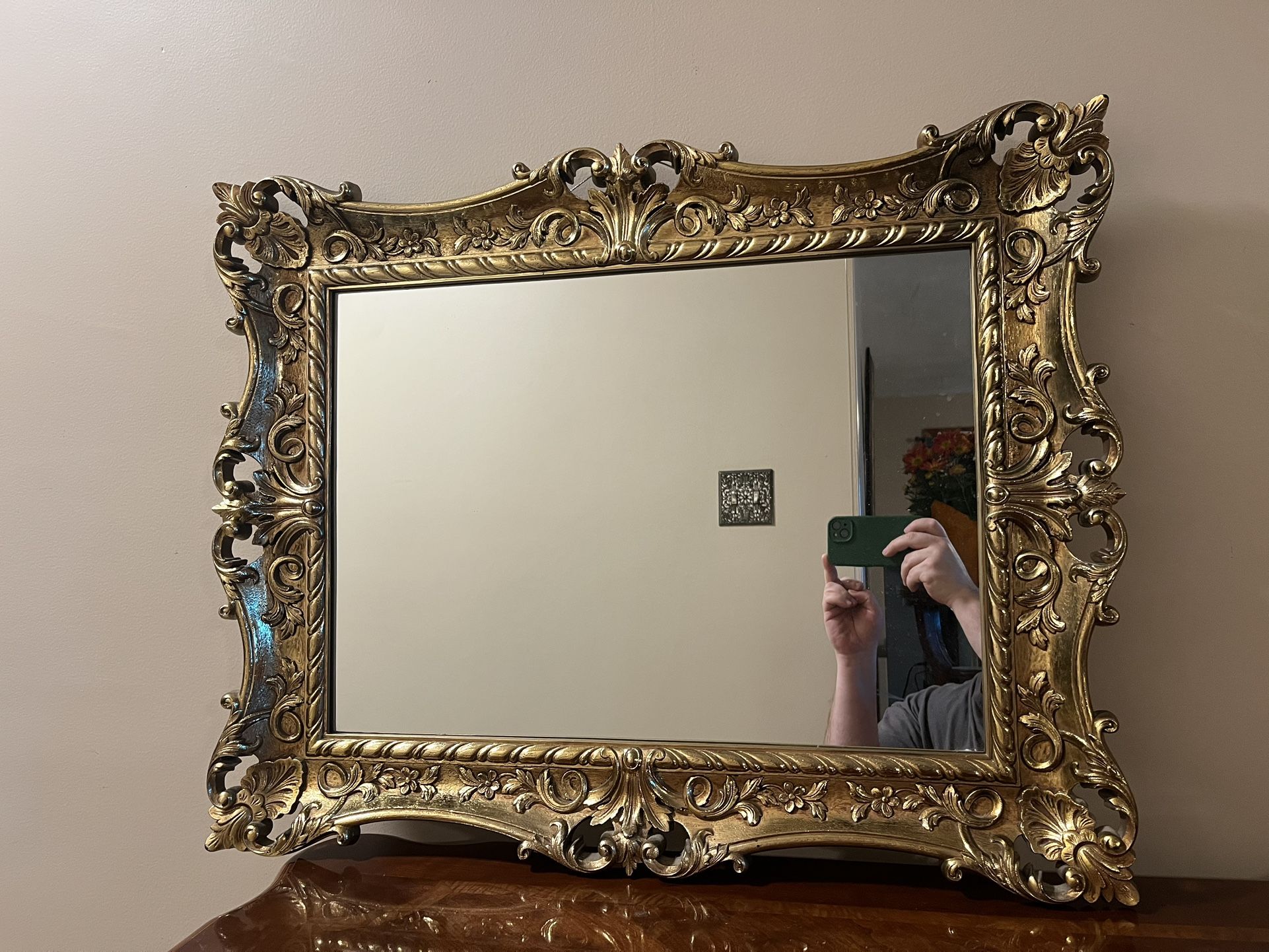 Vintage Syroco Gold gilt ornate mirror 29 X 23