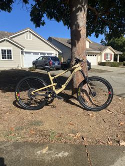 2018 Santa Cruz Nomad CC Coil Reserve XL