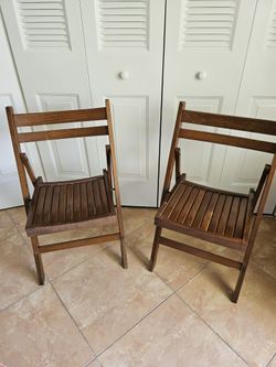 Foldable Chairs