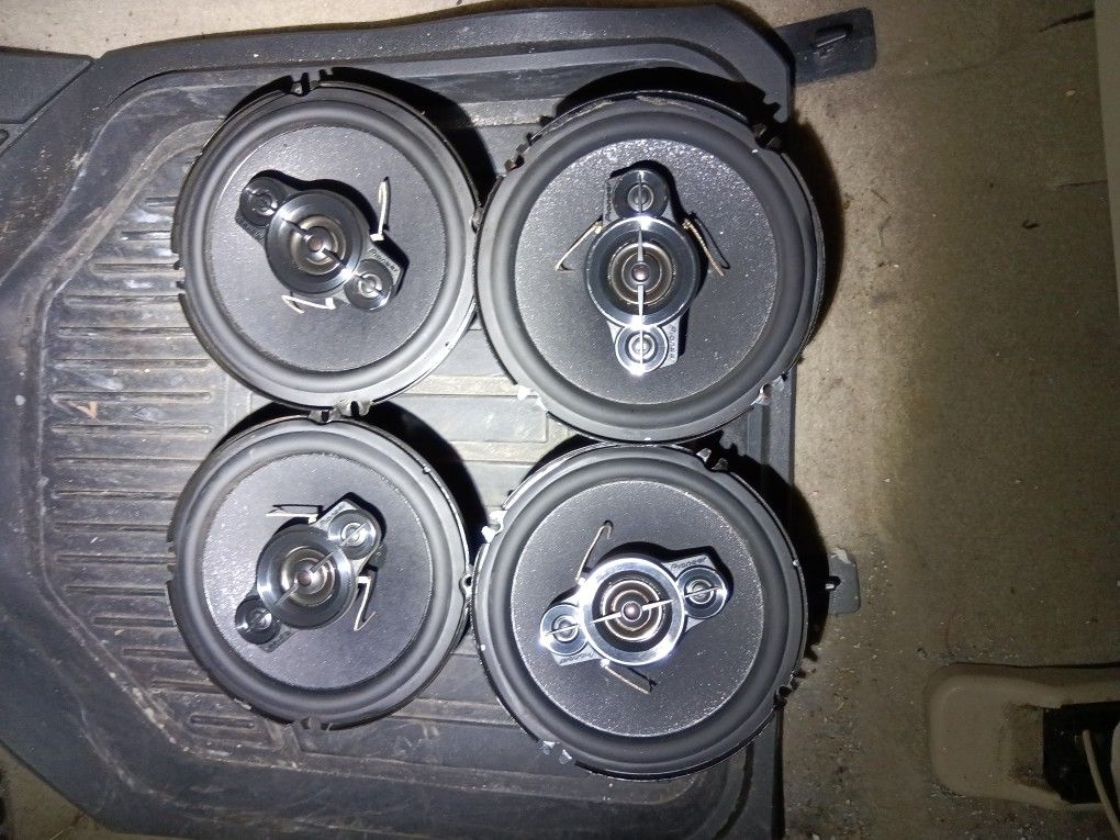 $50 6.5" PIONEER DOOR SPEAKERS $70