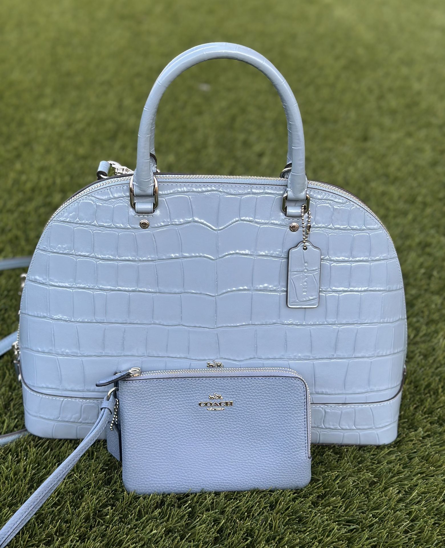 Coach Sierra Satchel with wallet, New/Set Coach nuevo