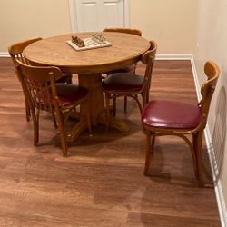 Oak Solid Wood Round Table With 5 Chair Leather Excellent Condition