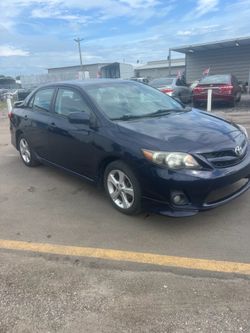 2013 TOYOTA COROLLAS