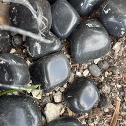 2” To 4” Black Polished Pebbles - 40 Lbs Bags