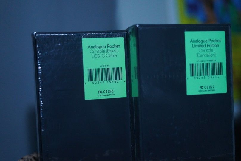 Analogue Pocket Limited Edition GBC & Black Sealed Brand New