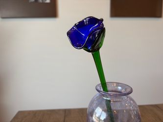 Art Glass Cobalt Blue Flower