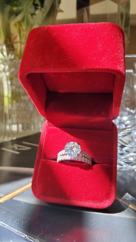 3ct Round Cut Moissanite Engagement Ring with 2mm Band 925 Sterling Silver
