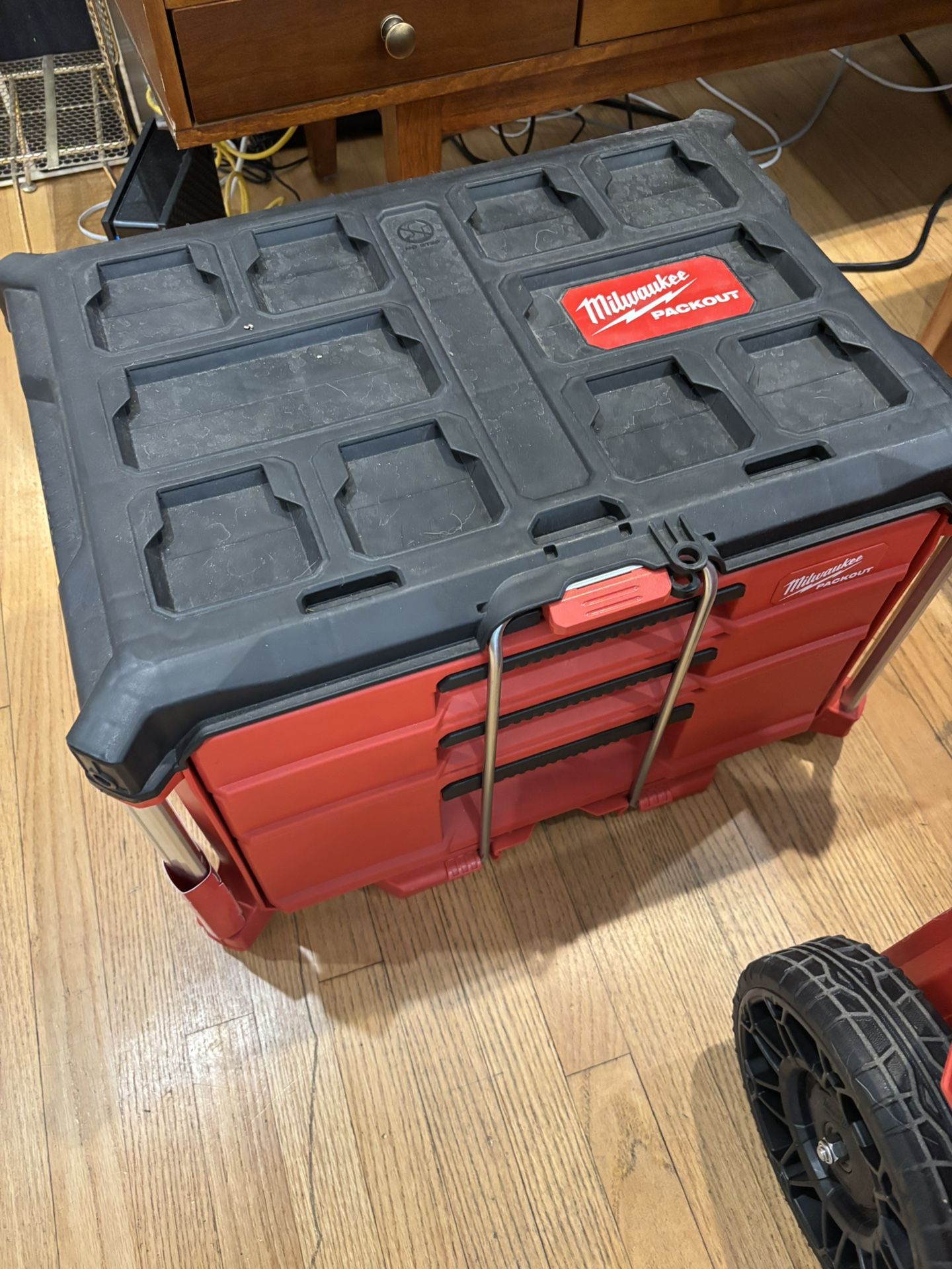 Milwaukee PACKOUT 22 in. Modular 3-Drawer Multi Drawer Tool Box with Metal Reinforced Corners and 50 lbs. Capacity