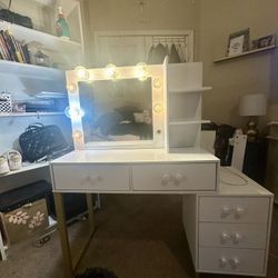 Nice White  & Gold Vanity With Mirror & Lots Of Storage 