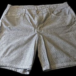 Riders by Lee Black and White Striped Women's Shorts