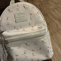 SMALL OLAF DISNEY BAG