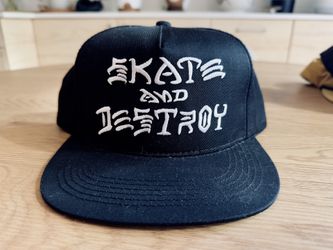 NWOT Thrasher SKATE OR DIE Chaz Bojorquez Script Hat