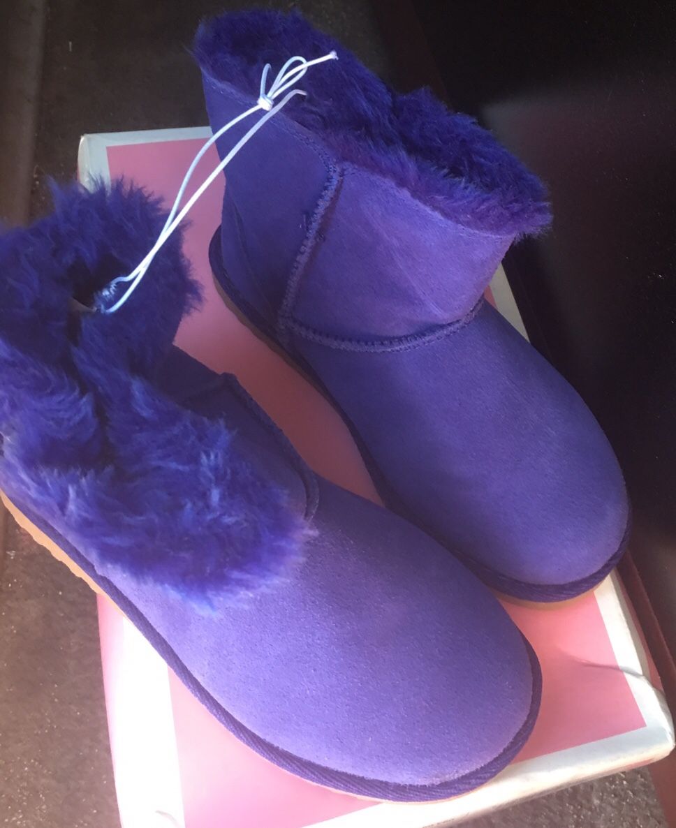 Girls boots