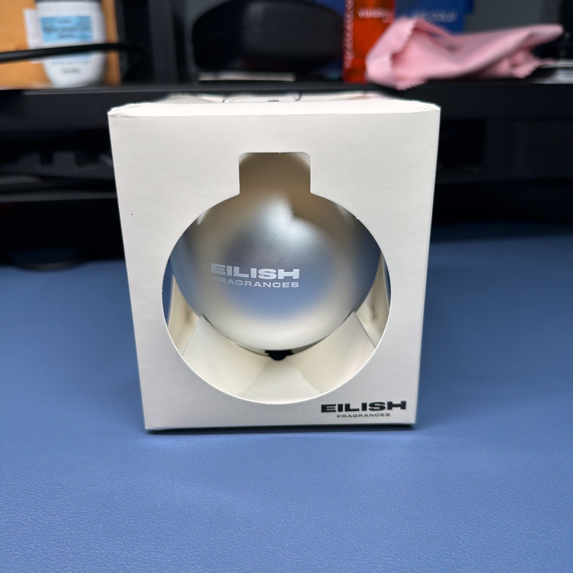 Eilish fragrances Ornament