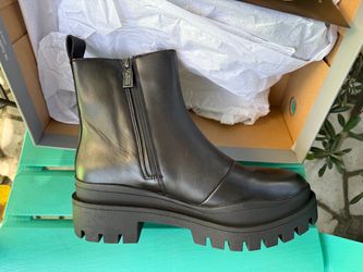 Vionic Ankle Boots