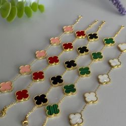 VcA  Bracelets 