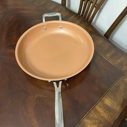 Large Gotham Steel Skillet