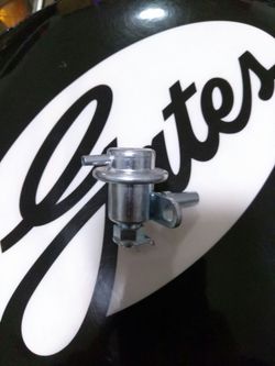 New Toyota 2.2L Fuel Pressure Regulator