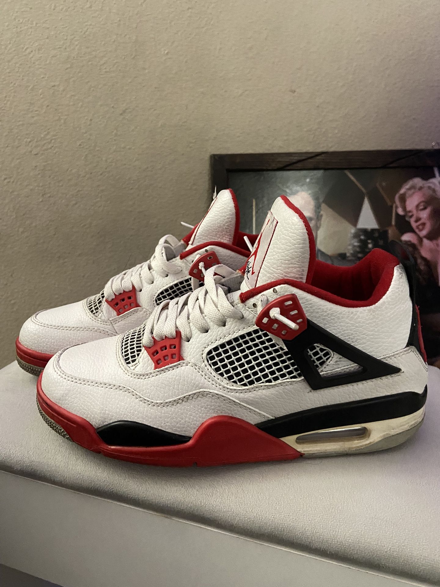 Jordan 4