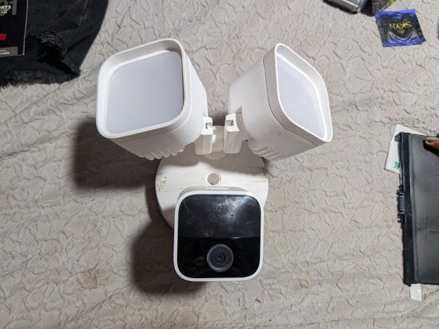 Blink Wired Floodlight Camera 2600 Lumens White