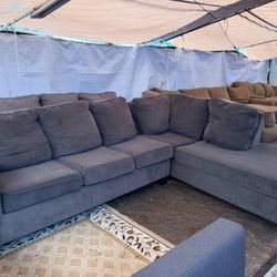 Gray Couch Good Condition Clean We Sell All The Time Delivery 40 Local 