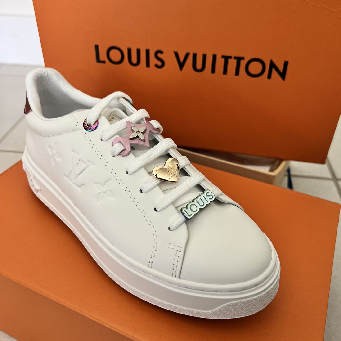LV Sneakers Shoes Size 9.5 Men for Sale in Fort Lauderdale, FL - OfferUp