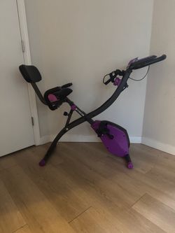 “Fitnation” exercises bike
