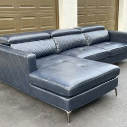Sofa/Couch Sectional - Navy Blue - Sofia Vergara - Delivery Available 🚛