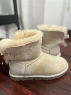 Ugg Boots Beige Color 
