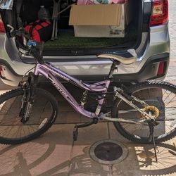 Mongoose Maxim Girls Mountain Bike 24-inch Wheels