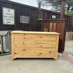 ✨Refinished Solid Wood Ethan Allen Dresser - Free Delivery! 